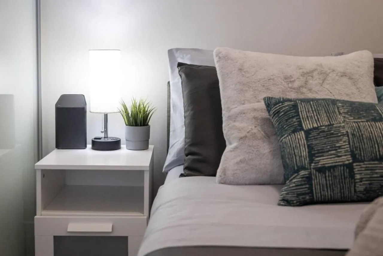 Villa Luxury Cn Tower View King Bed Balcony Free Park Toronto Casa vacanze